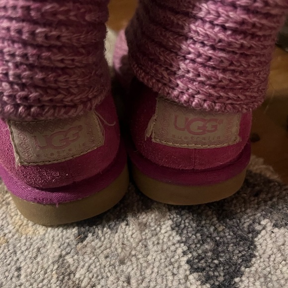 Ugg sweater boots, style: Classic Cardy, size: 4 - Picture 6 of 10
